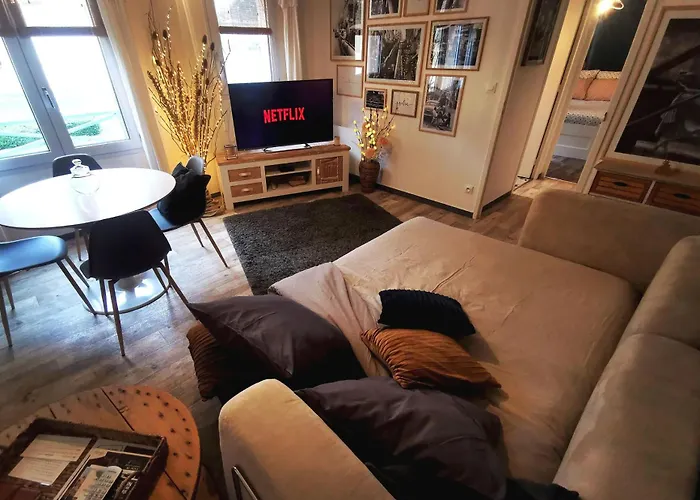 Le Cocoon St Lo - Netflix - Wifi - Parking Gratuit - Lit Queen Size 160X200 - Entree Autonome - Appartement Prive